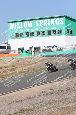 media/Apr-20-2025-AHRMA (Sun) [[393a79c373]]/Race/Group 11 early race/Turn 4b/